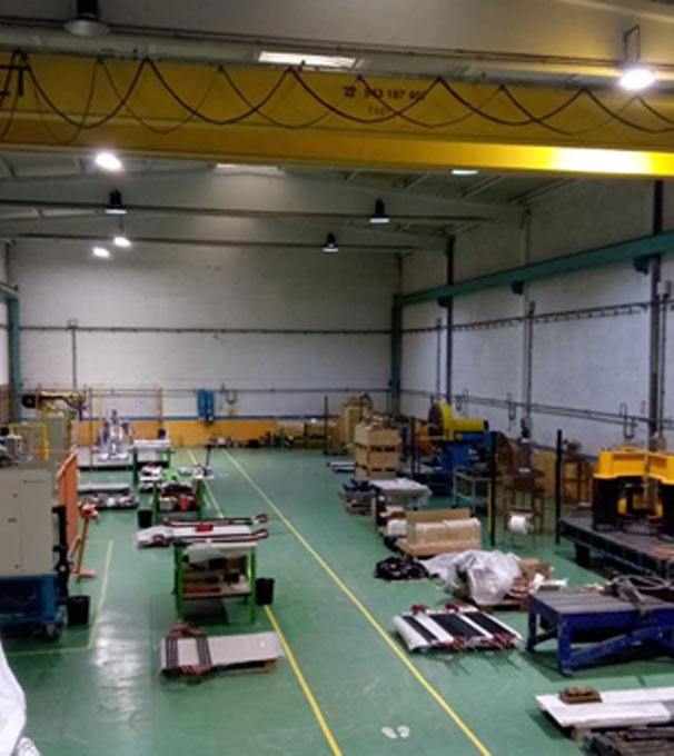 Nave de fabricación de piezas nuevas